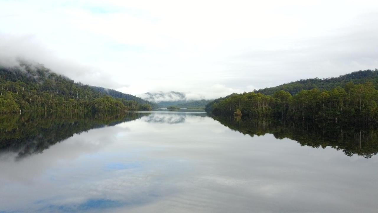 Tullah Lakeside Lodge Екстериор снимка