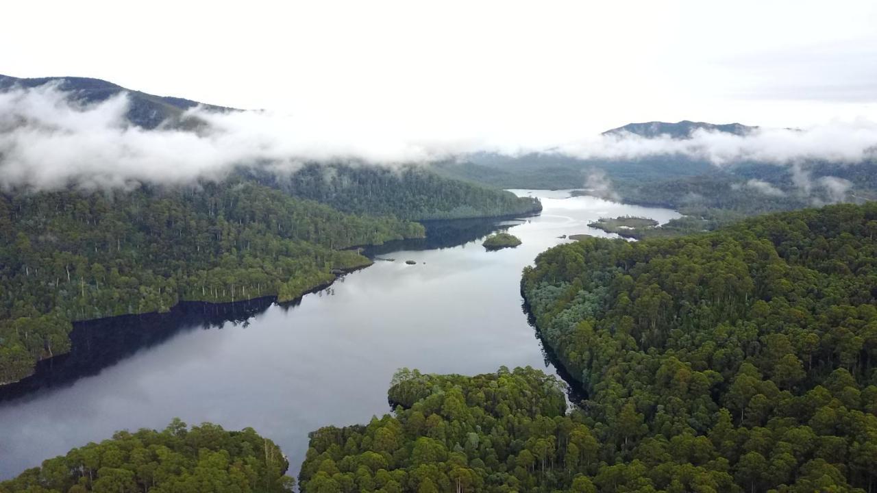 Tullah Lakeside Lodge Екстериор снимка