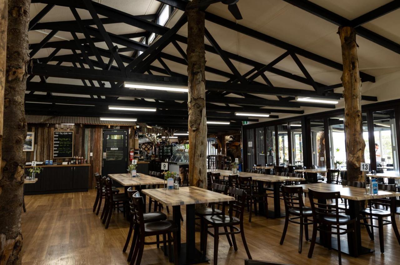 Tullah Lakeside Lodge Екстериор снимка
