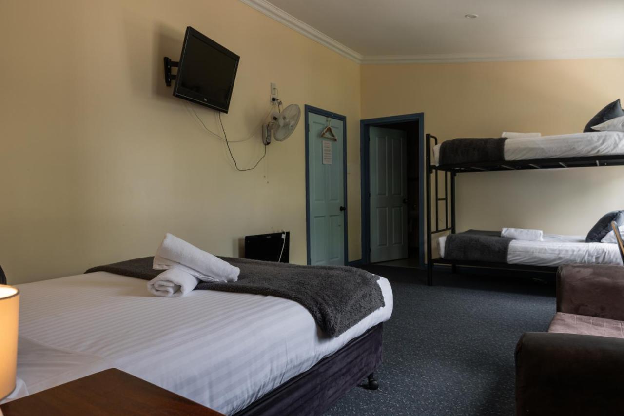 Tullah Lakeside Lodge Екстериор снимка