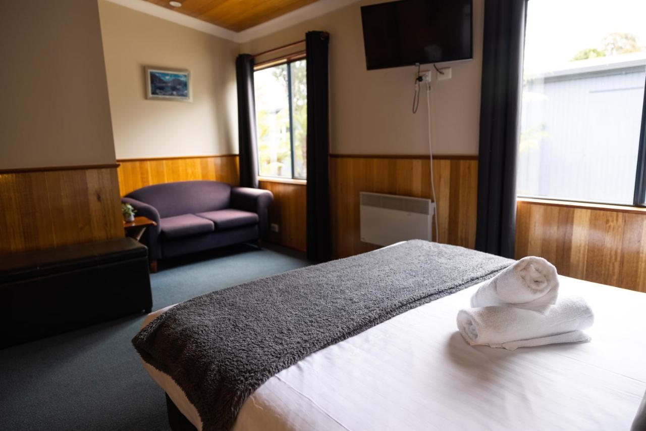 Tullah Lakeside Lodge Екстериор снимка