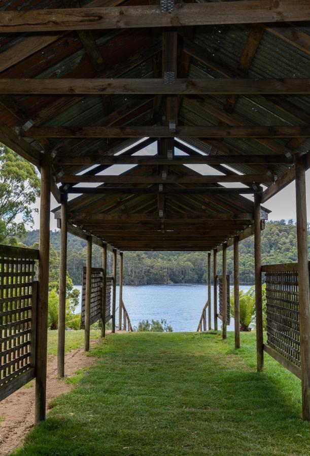 Tullah Lakeside Lodge Екстериор снимка